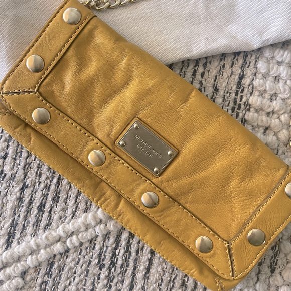 Michael Kors mini handbag - Picture 2 of 3